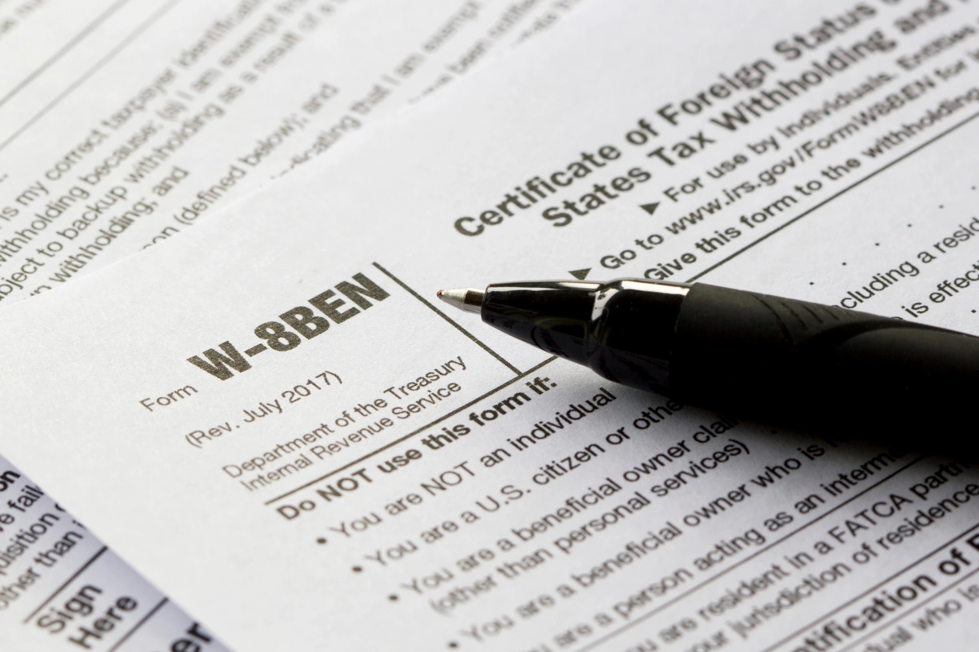 W-8 Form Explained: The Difference Between W-8BEN and W-8BEN-E