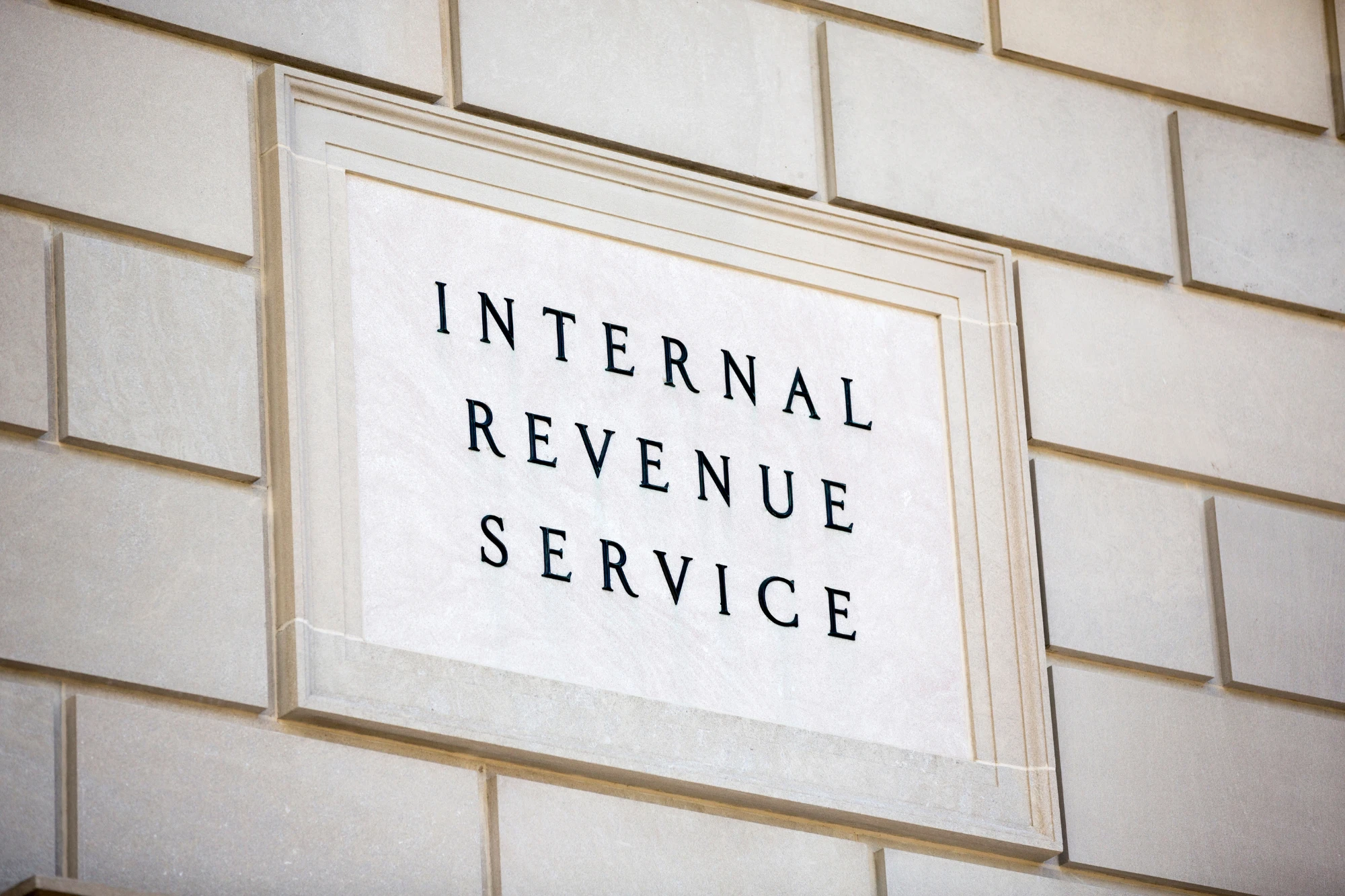 IRS Nedir? Amerikan Vergi Dairesi Hakkında Bilmeniz Gerekenler