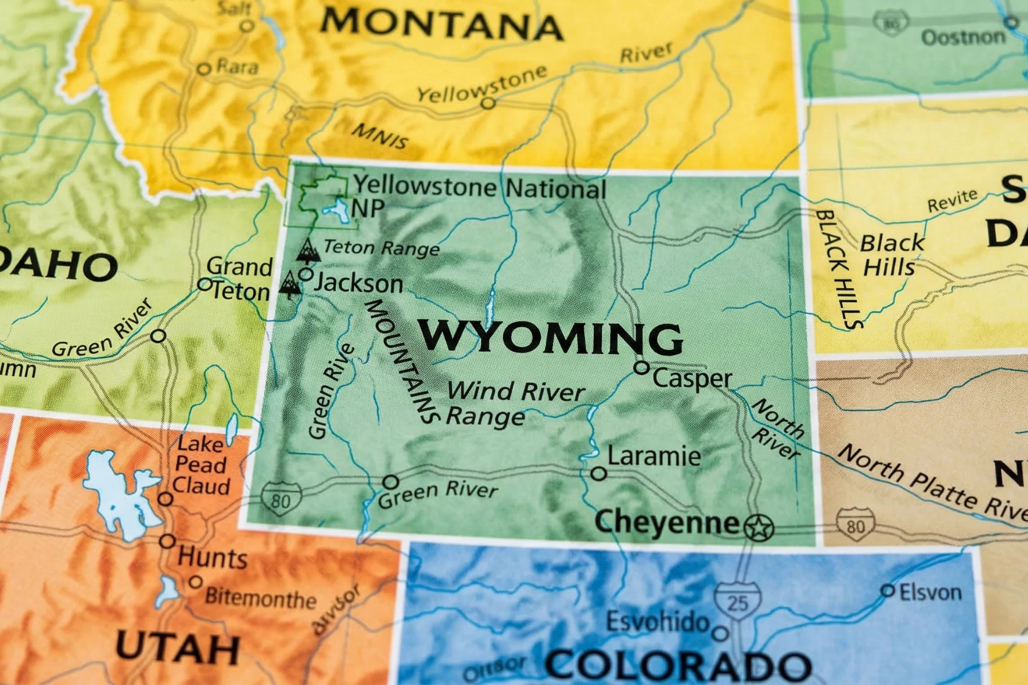 Wyoming Vergi Sistemi: Gelir Vergisi Olmayan Eyalette Şirket Yönetimi
